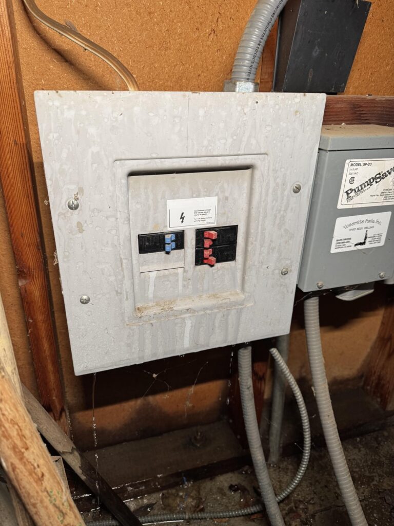 Underground conduit break Underground conduit break