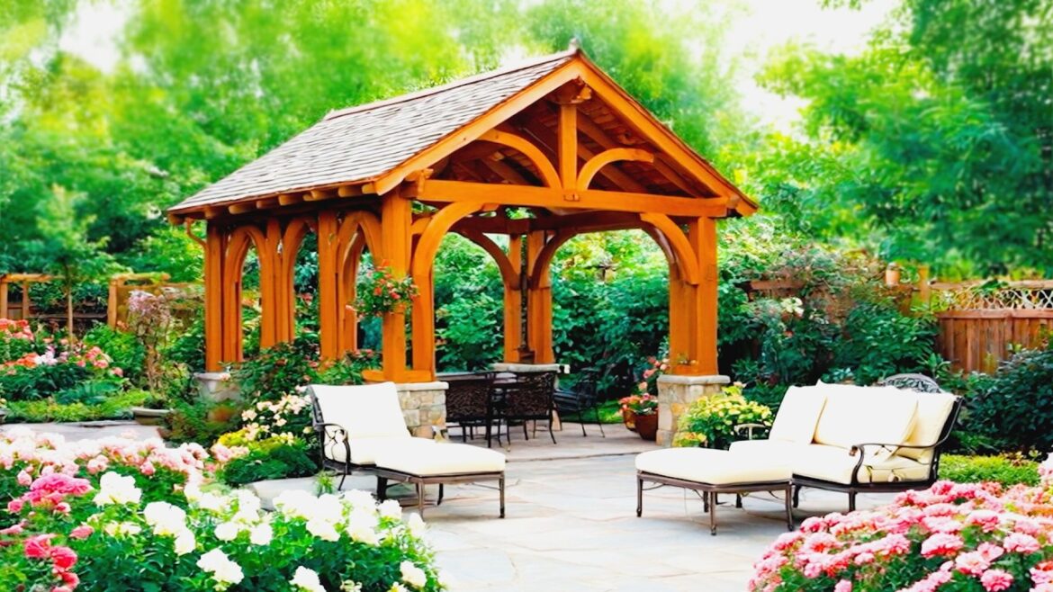 Top Small Garden Ideas 2025: How to Create Relaxing Space with Beautiful Plants