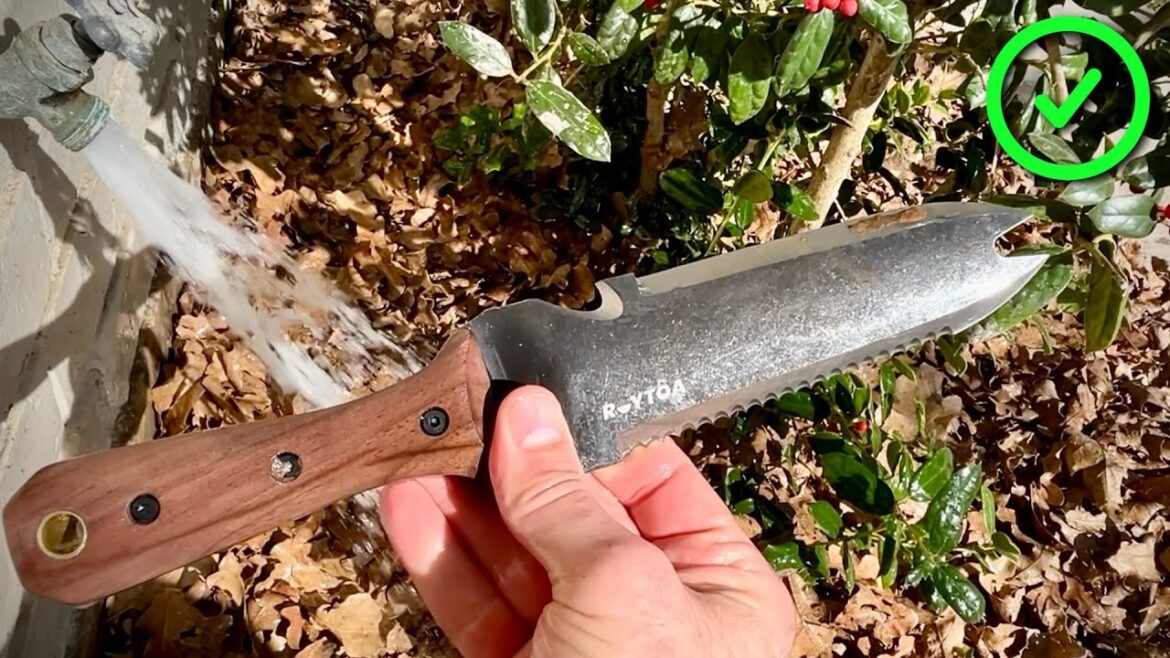 Japanese Hori Hori Knife Makes Gardening 10X EASIER Japanese Hori Hori Knife Makes Gardening 10X EASIER