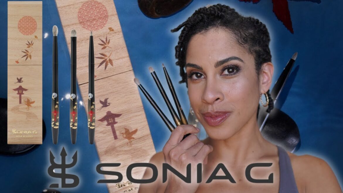 SONIA G // Japanese Gardens Maki-e Brush Set SONIA G // Japanese Gardens Maki-e Brush Set