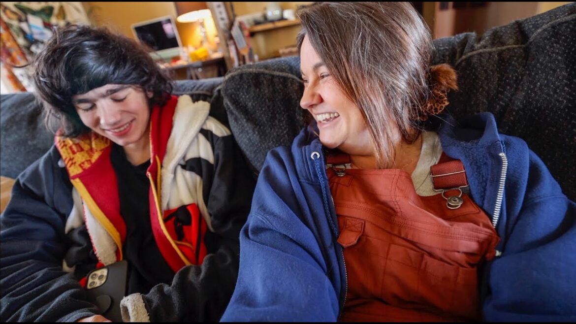 Roots and Refuge Farm: Bring your kid to work day (& the asparagus harvest begins) | VLOG Bring your kid to work day (& the asparagus harvest begins) | VLOG