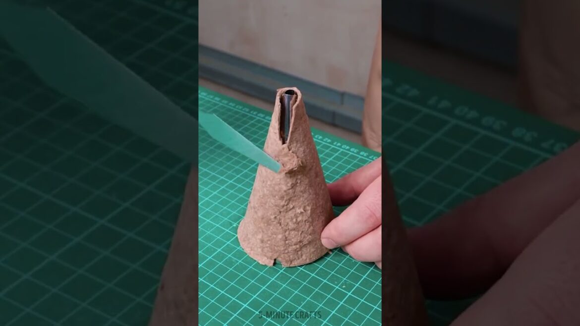 Recycle and create an eco-friendly pot for your plants 🪴 Recycle and create an eco-friendly pot for your plants 🪴