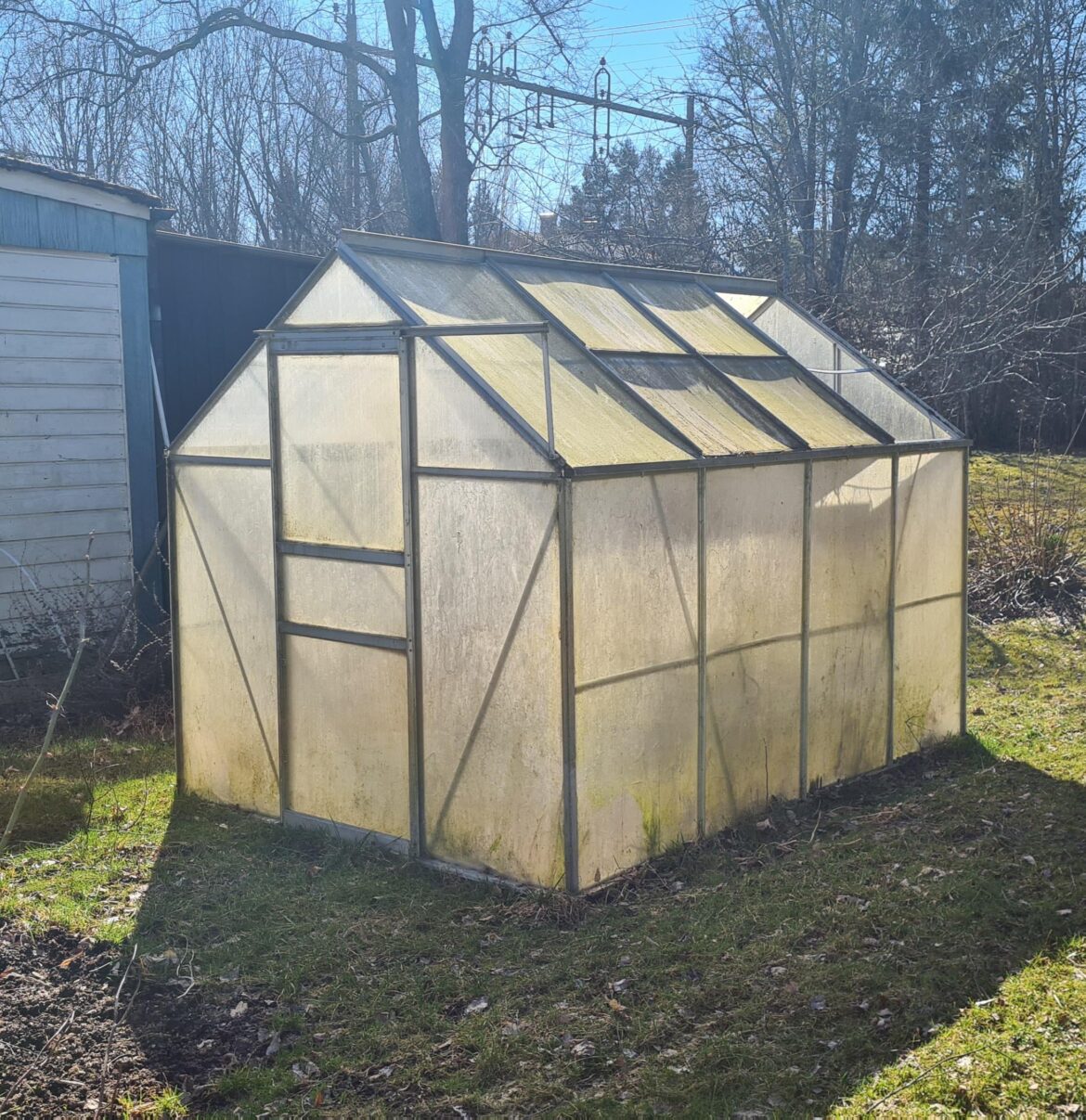 What to do about plastic panes breaking