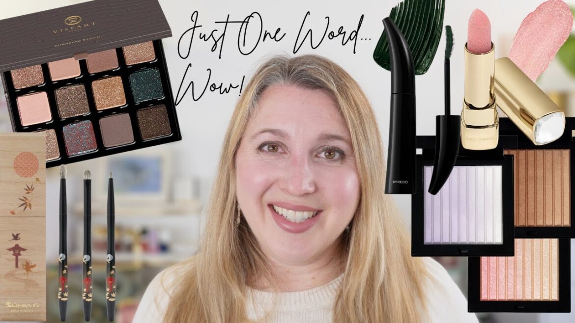 New Favorites for Everyday & Holiday! Viseart Sireneuse, Sonia G, Byredo, Hindash, Dolce & Gabbana New Favorites for Everyday & Holiday! Viseart Sireneuse, Sonia G, Byredo, Hindash, Dolce & Gabbana