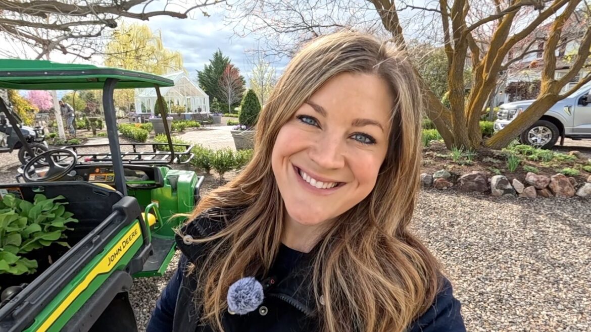 Garden Answer: Planter Updates, Pruning Caryopteris/Buddleia, Filling Up the Big Fountain & Foxglove Planting! 🌸✂️💦 Planter Updates, Pruning Caryopteris/Buddleia, Filling Up the Big Fountain & Foxglove Planting! 🌸✂️💦