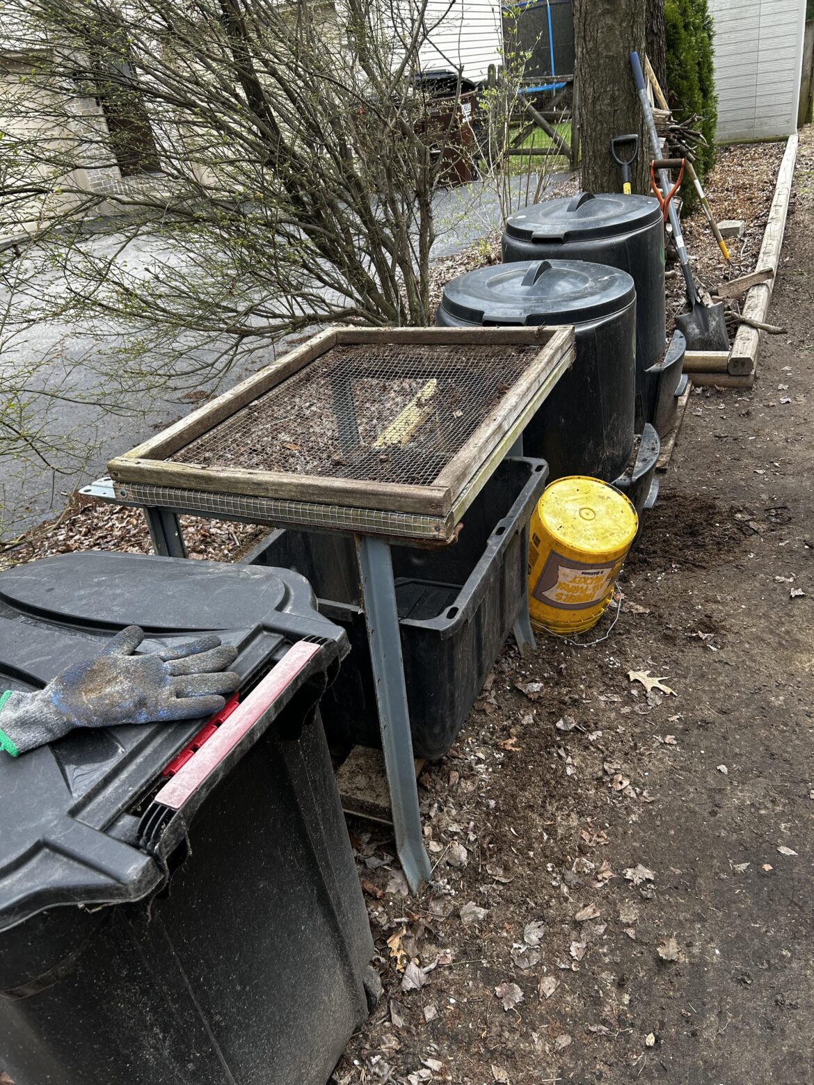 My urban three bin system with sifting My urban three bin system with sifting
