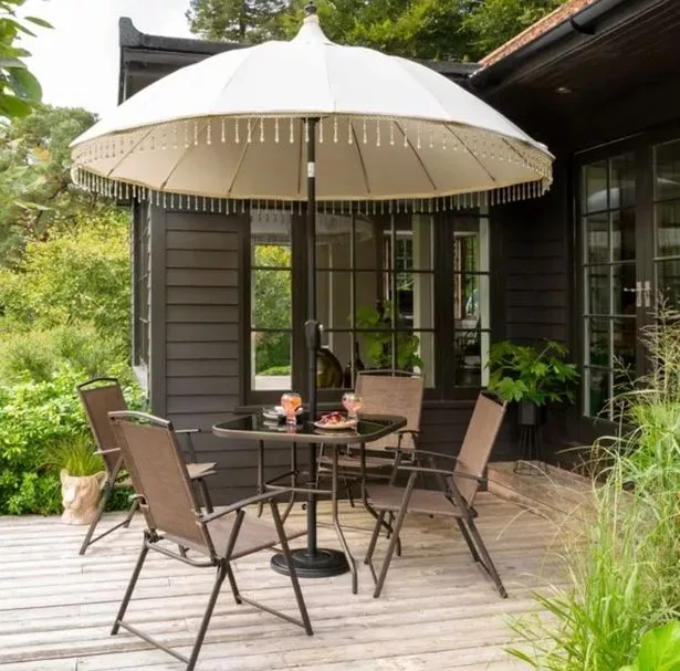 2.7m Recycled Polyester Cream Carousel Parasol