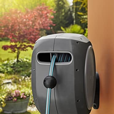 Retractable Reel with Hose