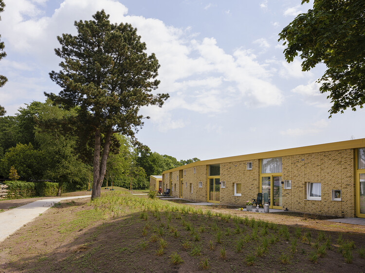 Courtyards, Gardens, and Terraces for Seniors: Residences that Integrate Community Life into the Natural Environment - Image 3 of 26