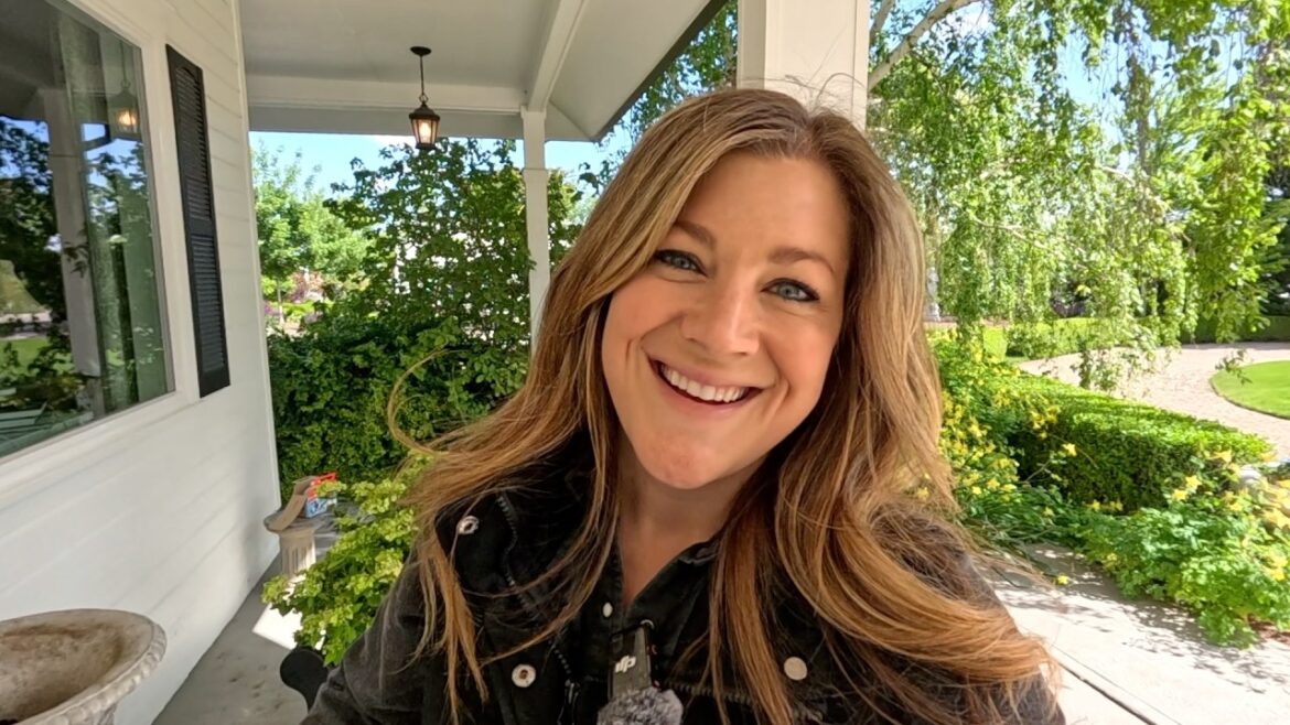 Garden Answer: Planting Fairytrail Hydrangeas, the Brick Patio Area, Pots Behind the Hartley & More! 🥰🙌🌿 Planting Fairytrail Hydrangeas, the Brick Patio Area, Pots Behind the Hartley & More! 🥰🙌🌿