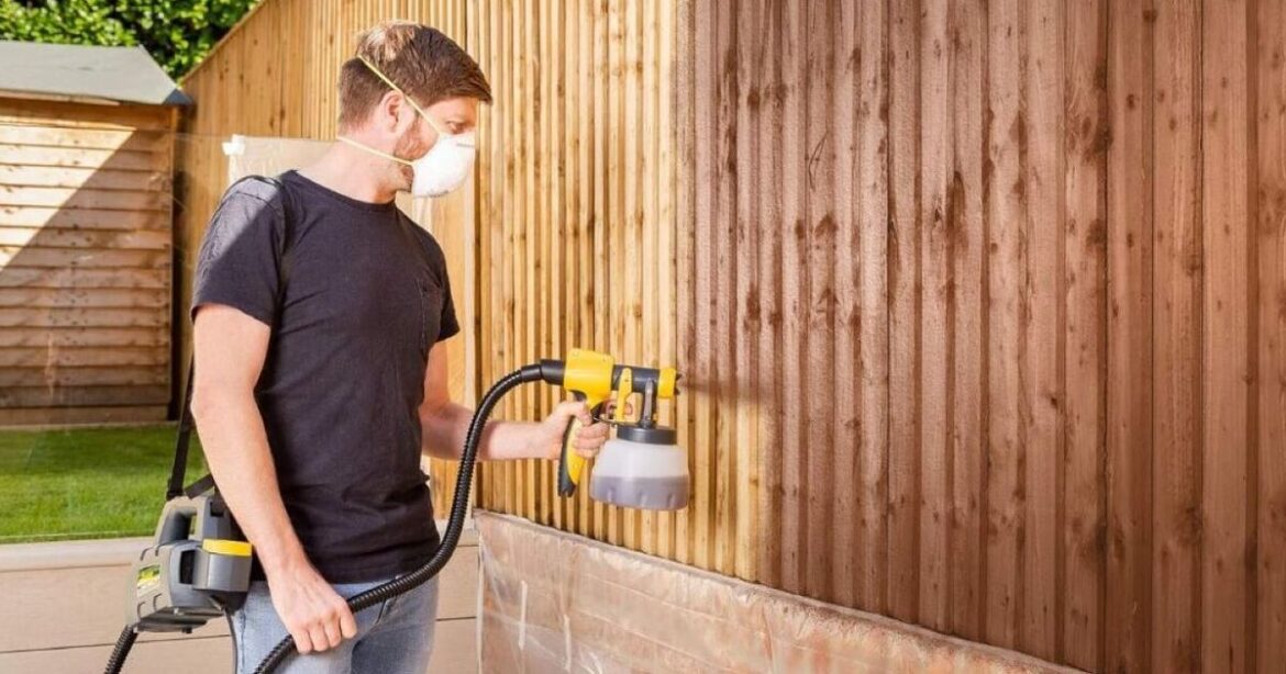 Gardeners praise paint sprayer that 'covers fences in no time'