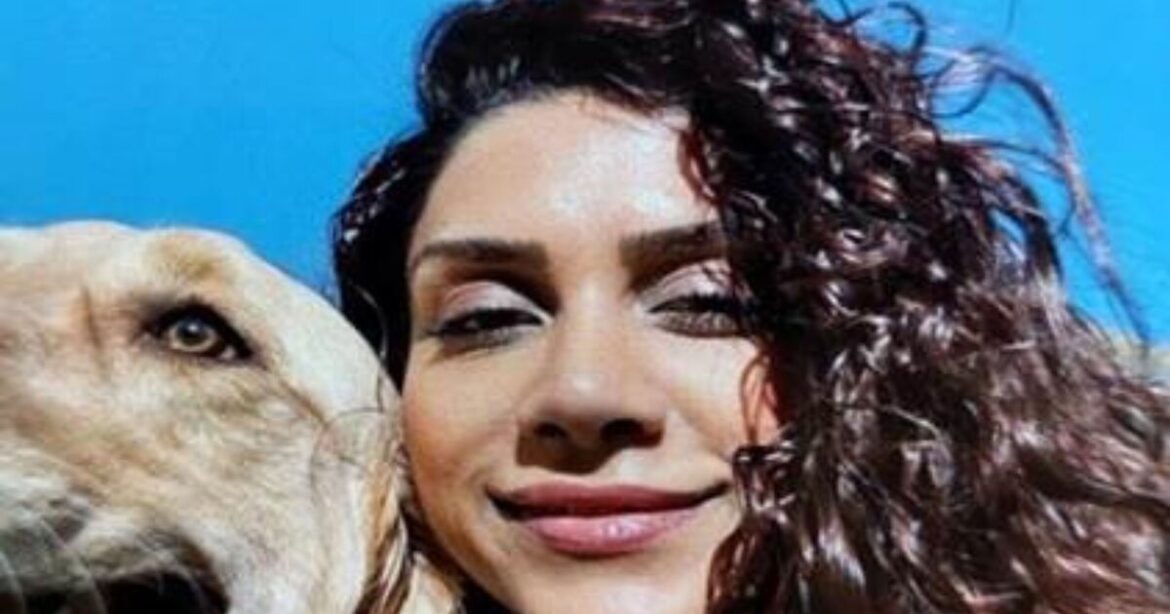 Woman’s body found in estranged husband’s garden with multiple stab wounds | UK | News Woman's body found in estranged husband's garden with multiple stab wounds | UK | News