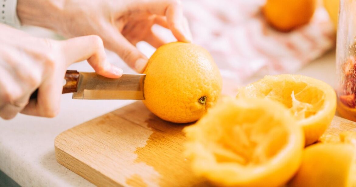 Gardeners told to put oranges on their lawn Gardeners told to put oranges on their lawn