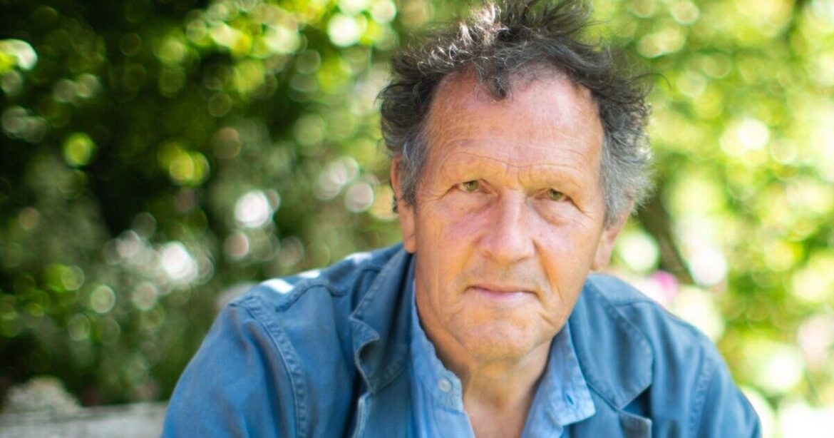Monty Don's issues urgent bee advice as swarms set to appear in weeks