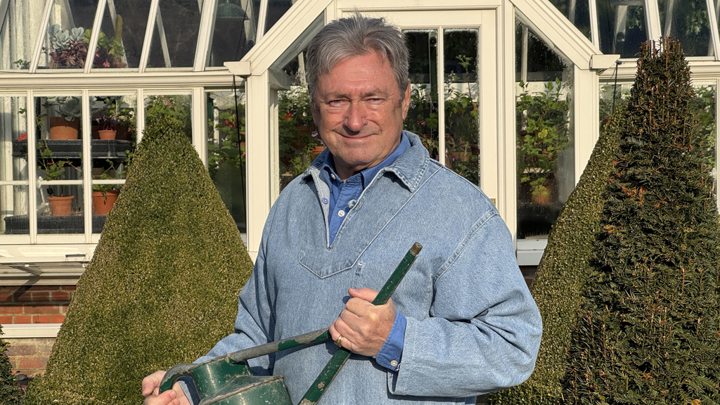 Alan Titchmarsh’s Gardening Club – ITV1 London +1 TVGuide.co.uk