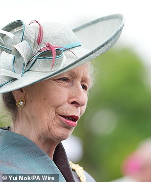 Anne opted for an ornate hat