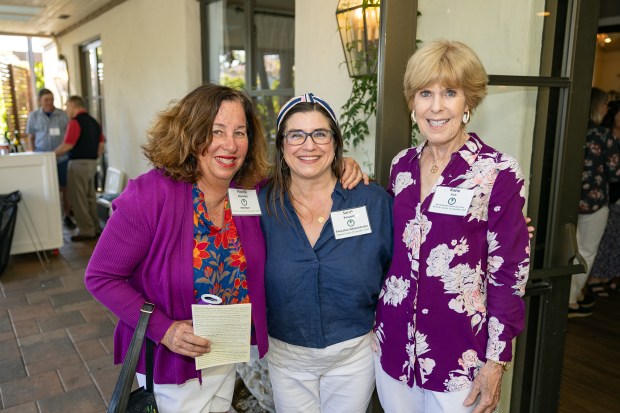 Patrice Reynolds, Sarah Beaupre, Katie Fish (Jon Clark)