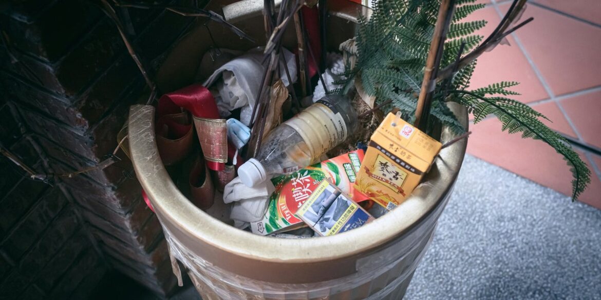 UK Gardeners Urged Not To Throw Out Common Food Waste Item UK Gardeners Urged Not To Throw Out Common Food Waste Item