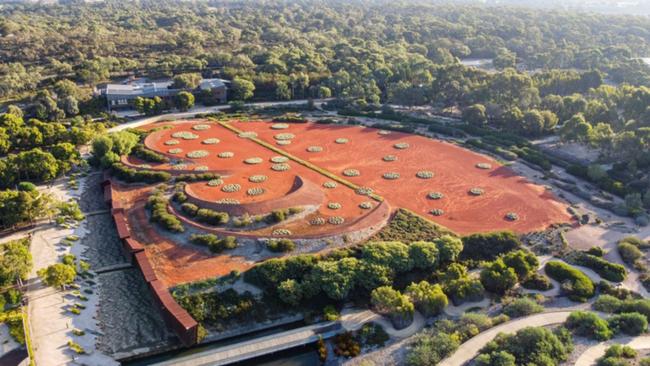 The garden is surrounded by 300 hectares of native bushland.