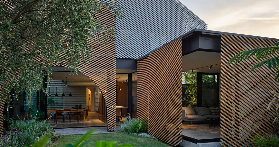 AMA updates 'clarke' house with timber battens and pocket gardens