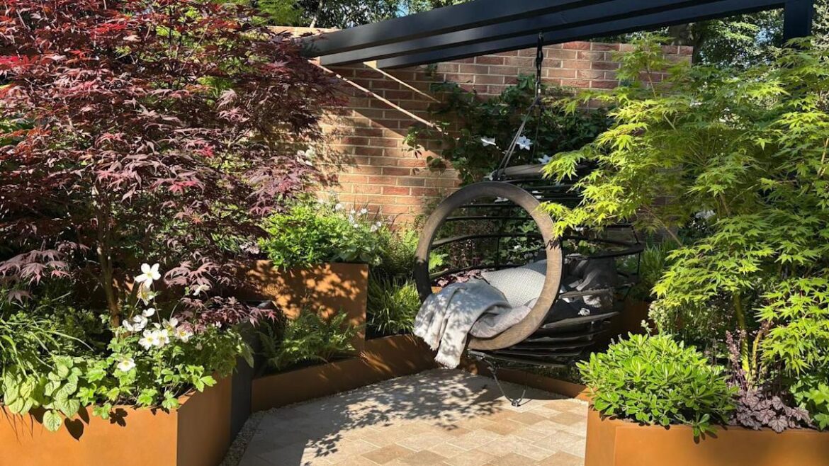 Tuberous Sclerosis garden wins gold at flower show Tuberous Sclerosis garden wins gold at flower show