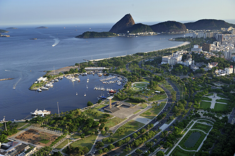 Lessons from Roberto Burle Marx: Designing Resilient and Evolving Urban Landscapes - Image 1 of 28