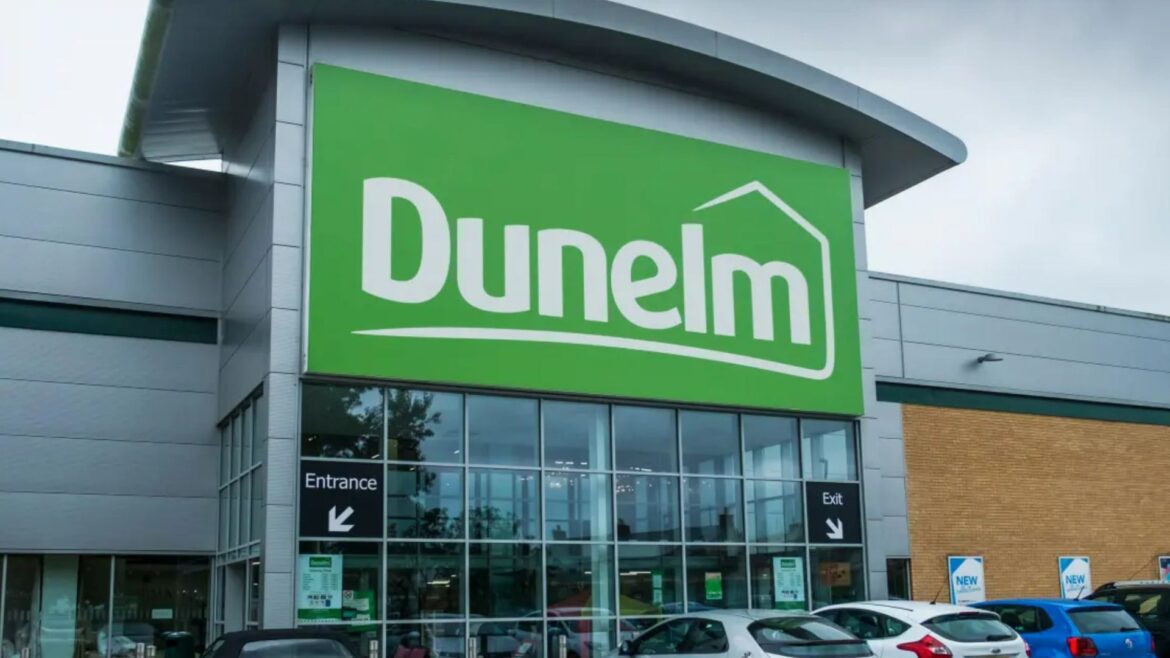 Bargain hunters 'need' £50 Dunelm buy that's scanning at just £5 - it'll brighten up your garden in an instant
