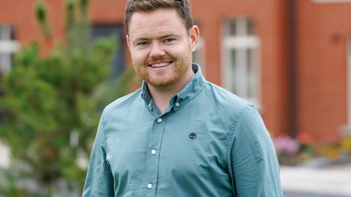 Young couple blown away by transformation on RTE Super Garden as judges divided by 'low maintenance' design