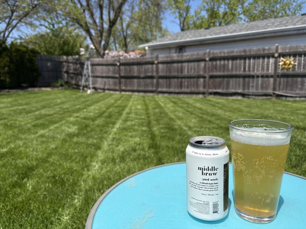 Stripes on the Grass, Kölsch in the Glass.