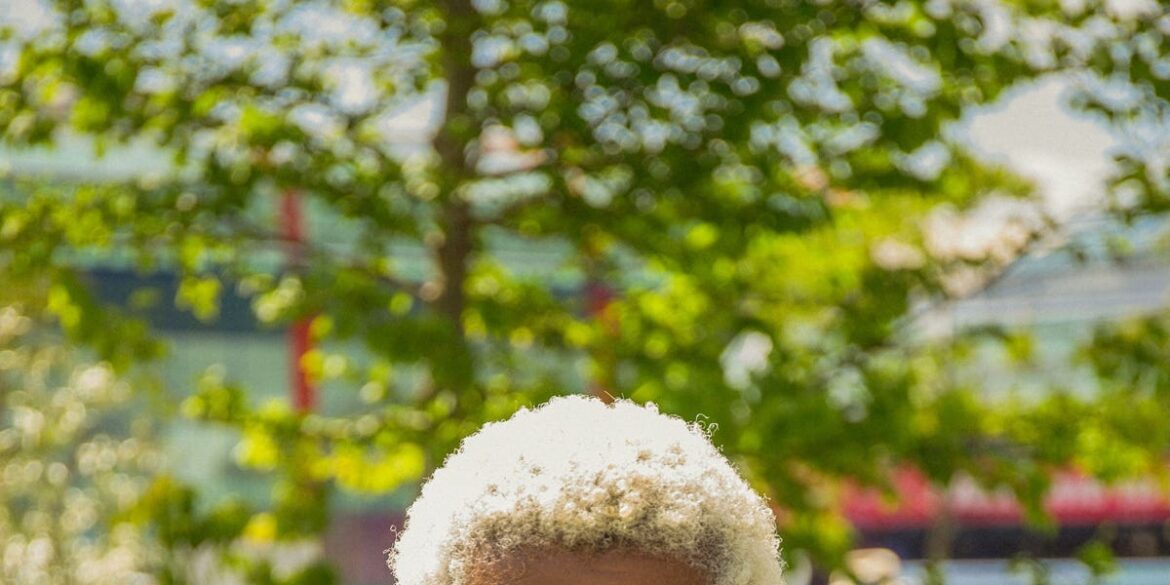 Arit Anderson Champions 2025’s Hottest Colour Trend At Chelsea Flower Show Arit Anderson Champions 2025’s Hottest Colour Trend At Chelsea Flower Show