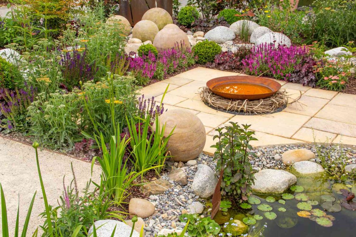 Wabi-Sabi Gardening Is the Low-Stress Landscaping Trend We All Need Right Now