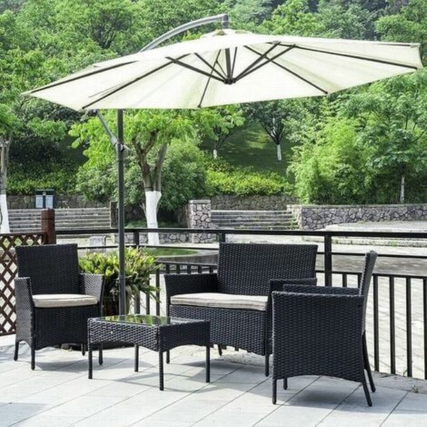 bigzzia Rattan Garden Furniture Set on a patio