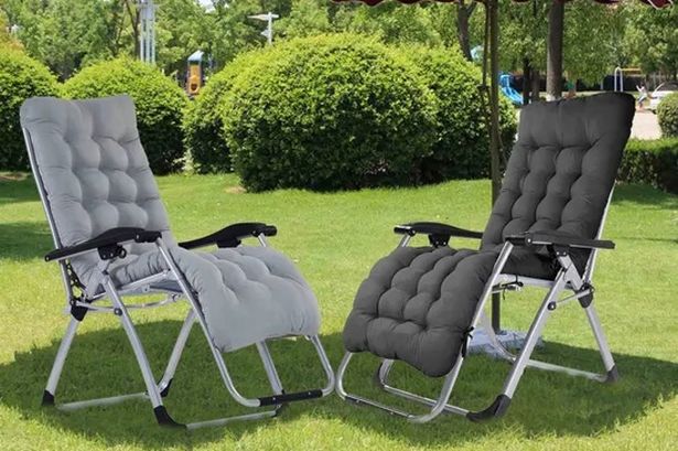 Zero Gravity Reclining Chair with Cushion & Pillow