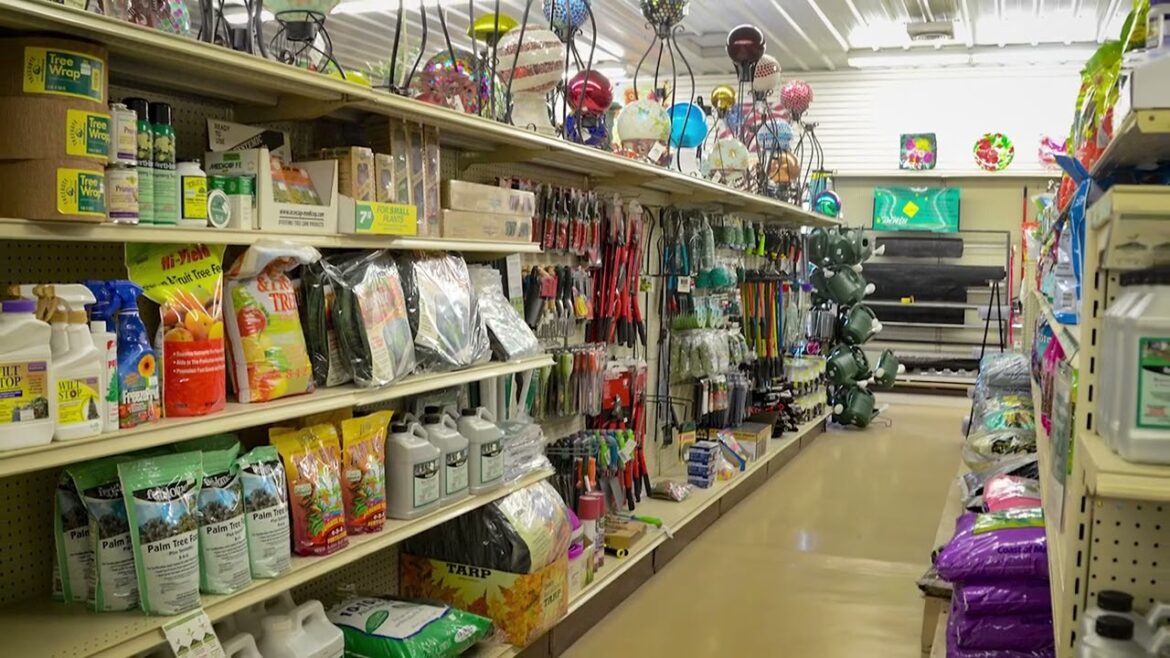 Tholens’ Landscape & Garden Center in Bourbonnais, IL | Garden Supplies Tholens' Landscape & Garden Center in Bourbonnais, IL | Garden Supplies