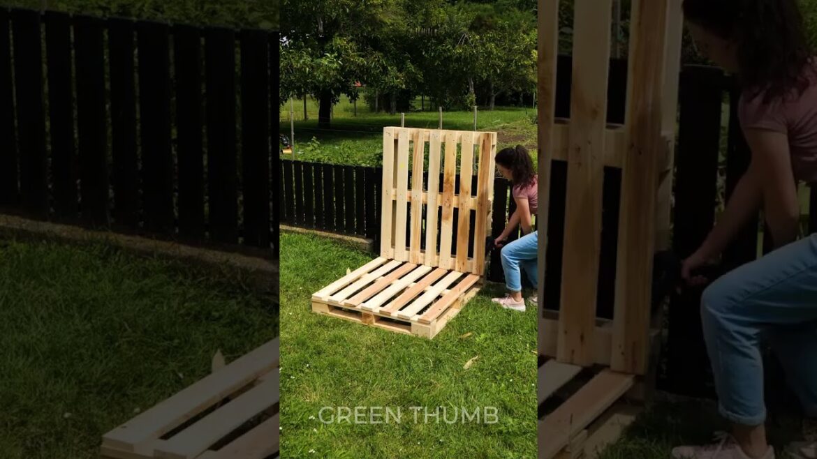 Create Your Own Vertical Garden Using Old Pallets ♻