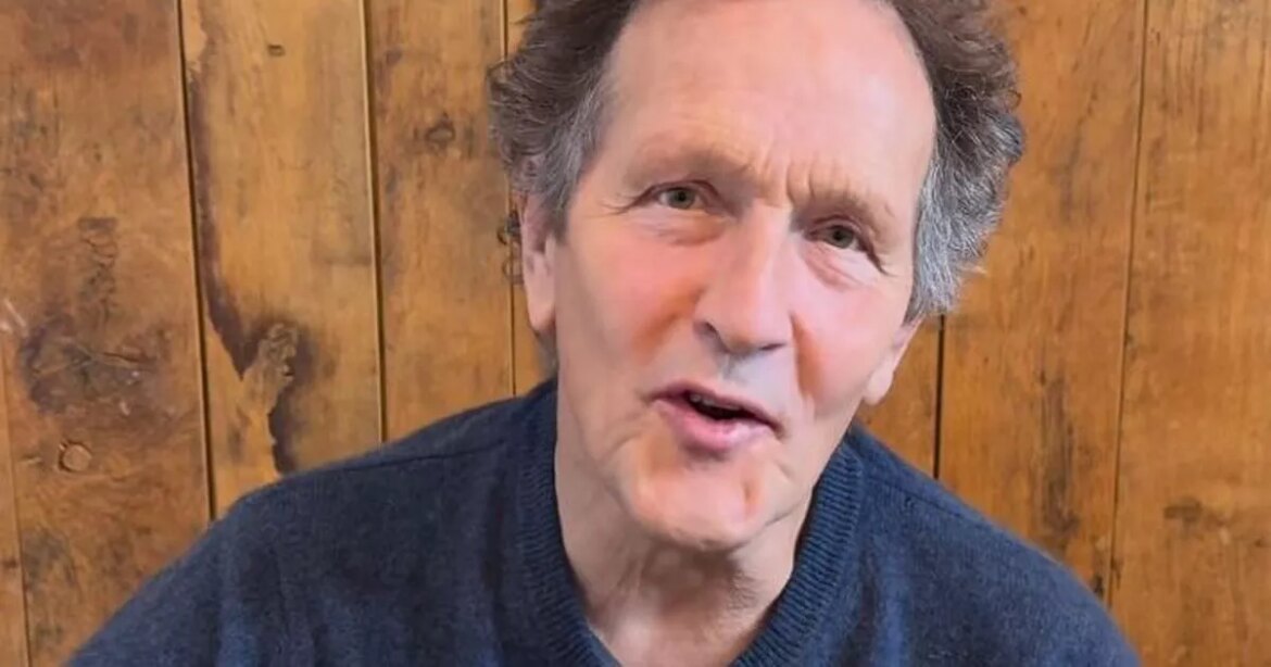 Gardeners’ World Monty Don says ‘let me be very clear’ as he slams gardening habit Ipso logo