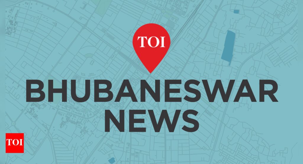 Temple gates adorned with 3,000 kg of flowers | Bhubaneswar News