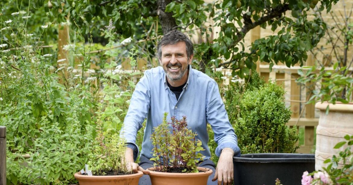 BBC Gardeners’ World Adam Frost to perform in Ringwood BBC Gardeners' World Adam Frost to perform in Ringwood