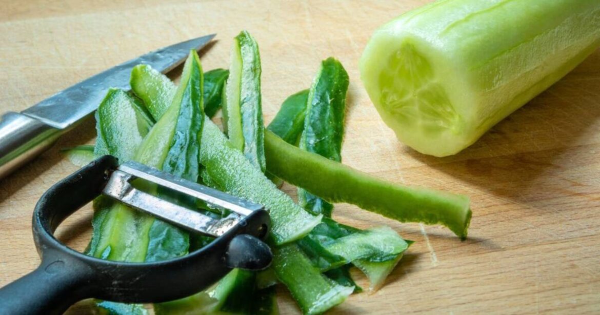 Gardeners urged to put cucumber peels in gardens now Gardeners urged to put cucumber peels in gardens now