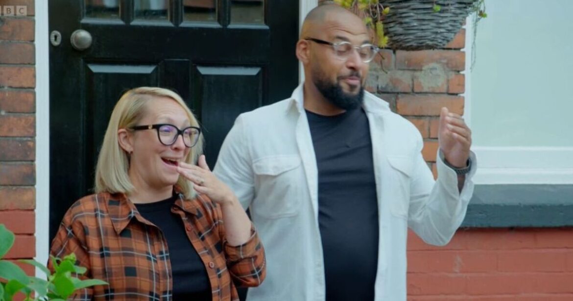 BBC Garden Rescue fans react as they complain over ‘ruined’ transformation | TV & Radio | Showbiz & TV BBC Garden Rescue fans react as they complain over 'ruined' transformation | TV & Radio | Showbiz & TV