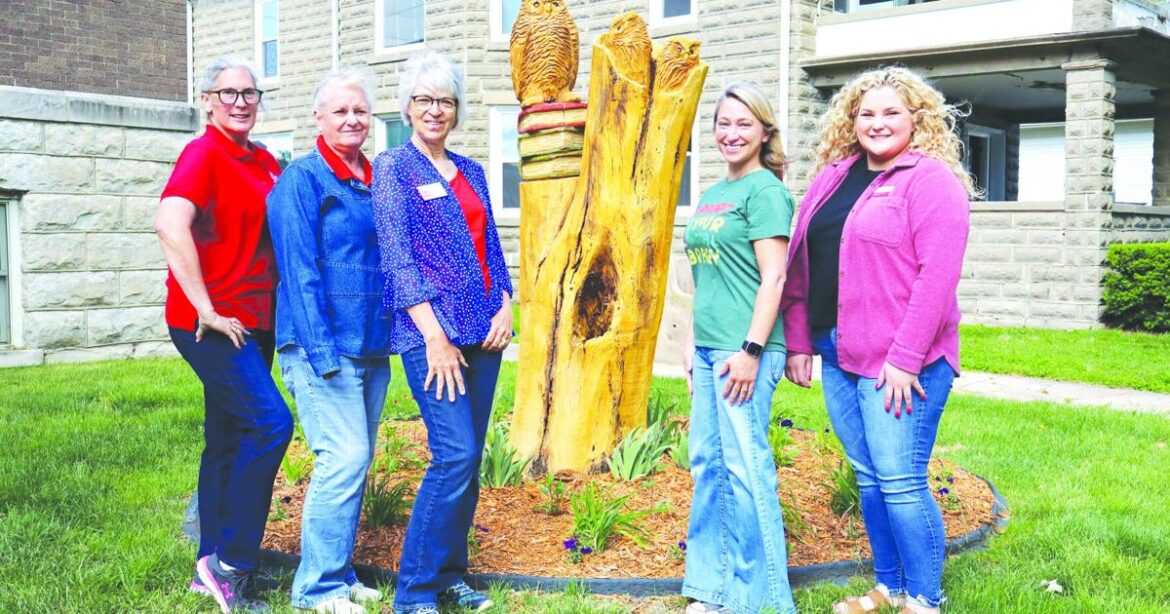 Master Gardeners complete planting at Carnegie-Evans Public Library | News Master Gardeners complete planting at Carnegie-Evans Public Library | News