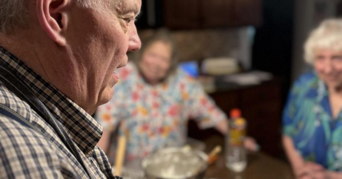 Garden club hosts frosting, flowers workshop | Minutes Garden club hosts frosting, flowers workshop | Minutes