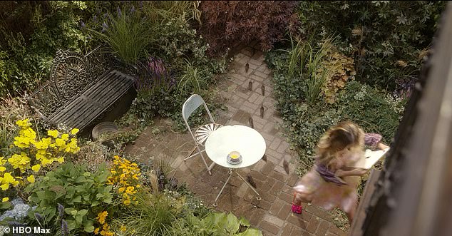 Earlier in the episode Carrie is seen escaping a horde of rats in a pair of heels