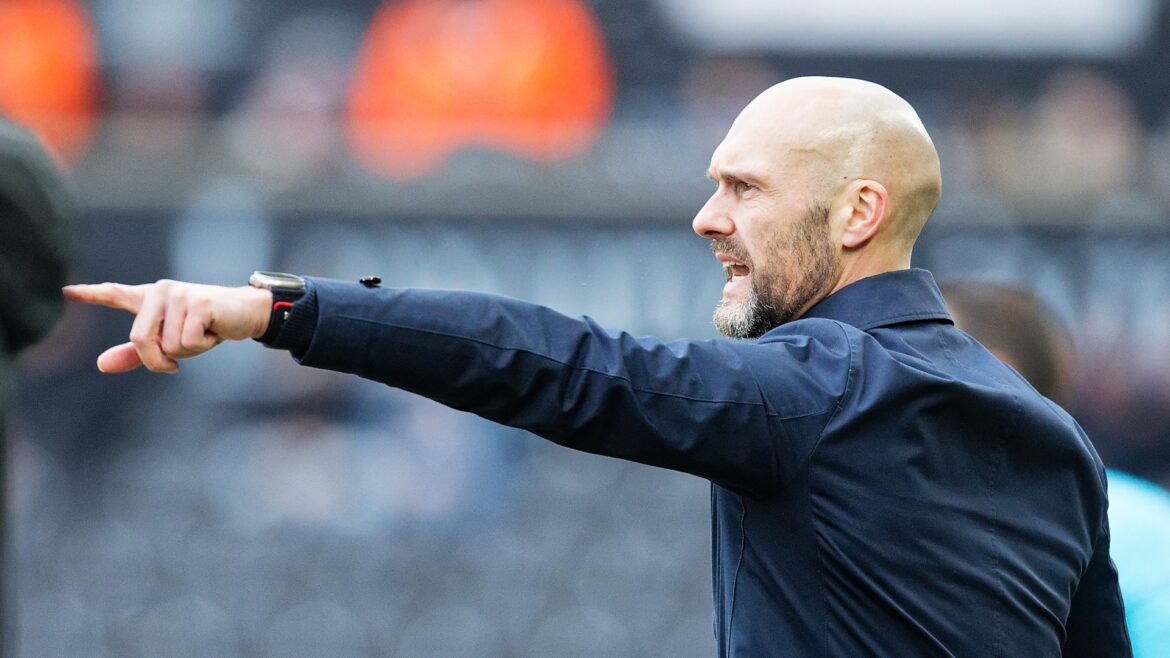 Sacked EFL boss working at airport while on gardening leave