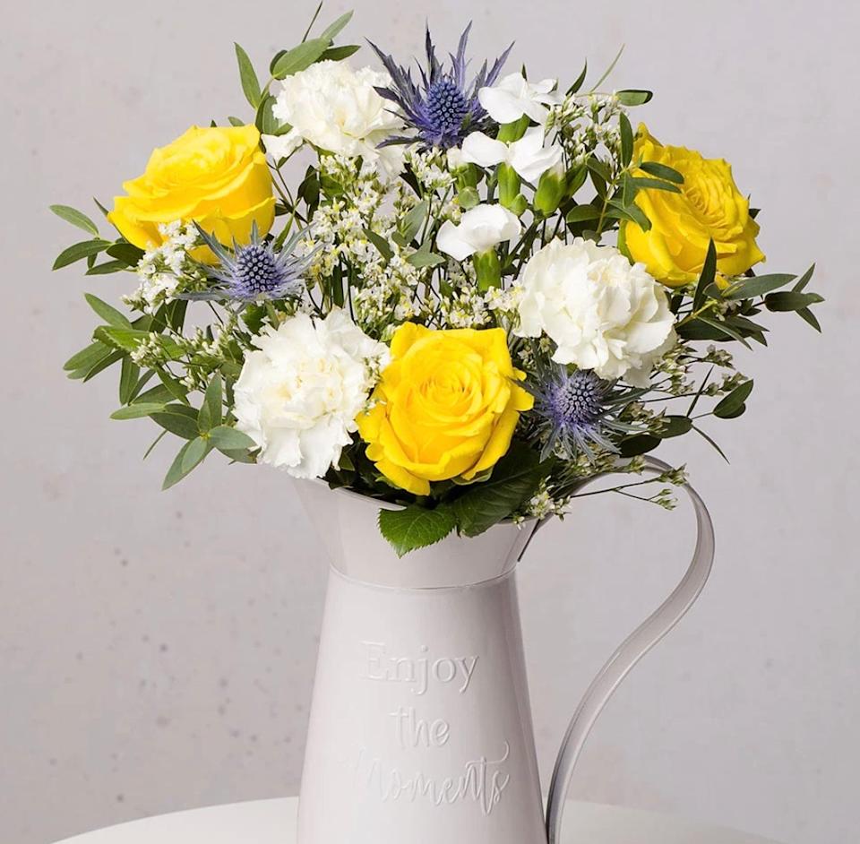 Save on summer flower arrangements (Bunches)