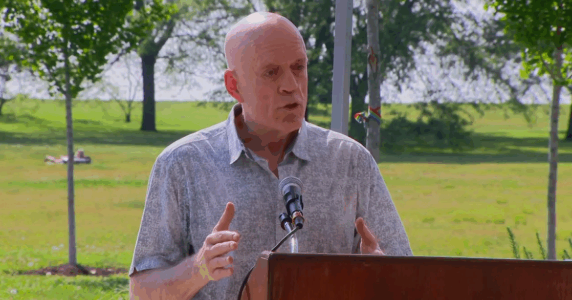 AIDS Garden Chicago honors trailblazer and former Illinois Rep. Greg Harris AIDS Garden Chicago honors trailblazer and former Illinois Rep. Greg Harris