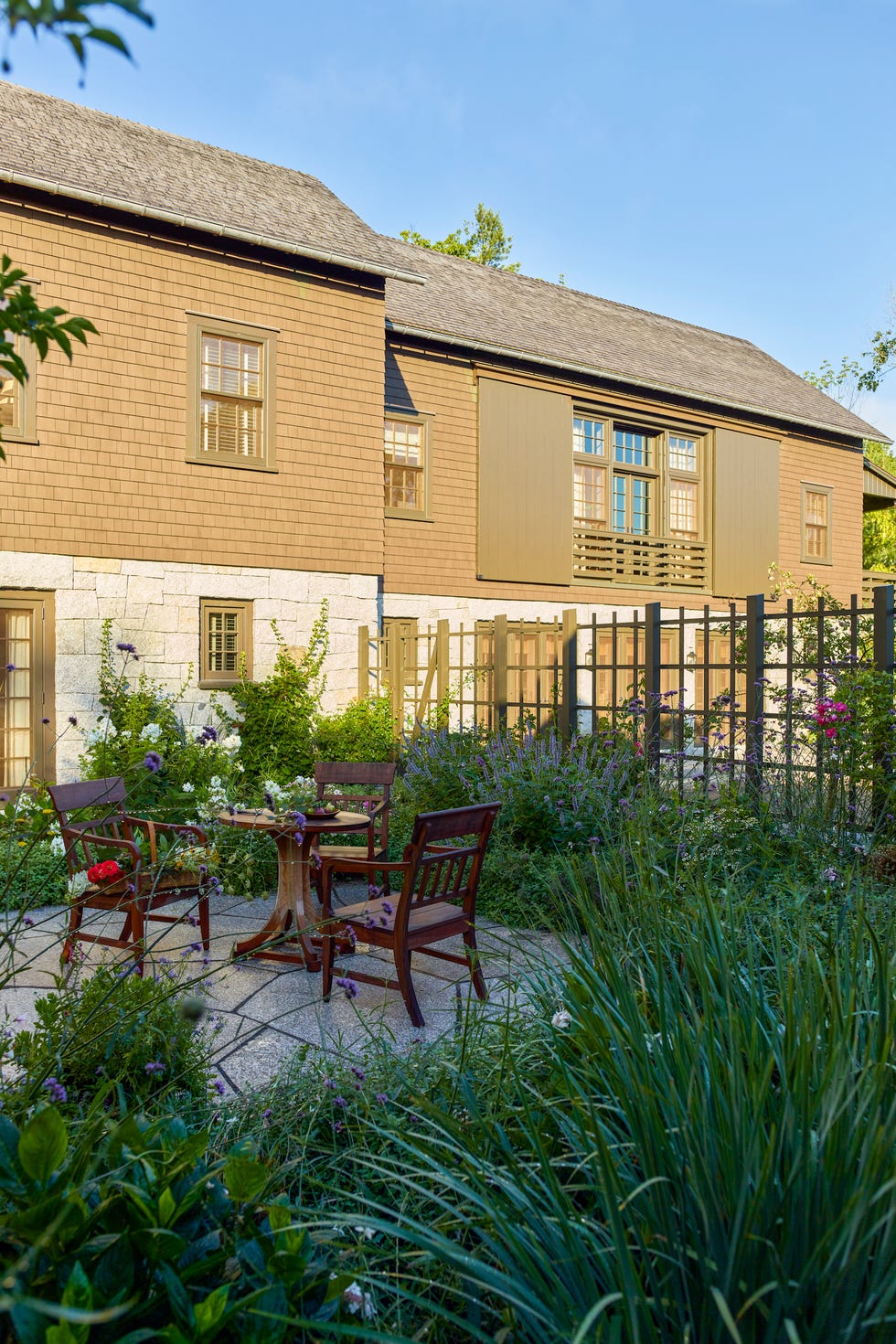 trellis in garden