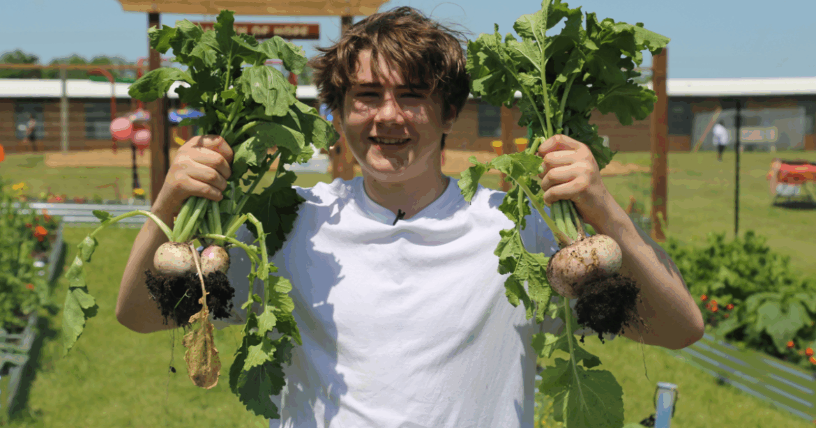 Garden of Hope gives new skills to youth transitioning from juvenile detention Garden of Hope gives new skills to youth transitioning from juvenile detention