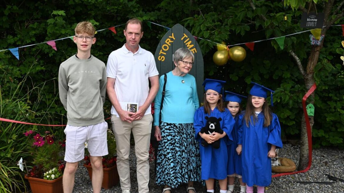 Reading chair honouring late Seán Quilty unveiled in Athlone Reading chair honouring late Seán Quilty unveiled in Athlone
