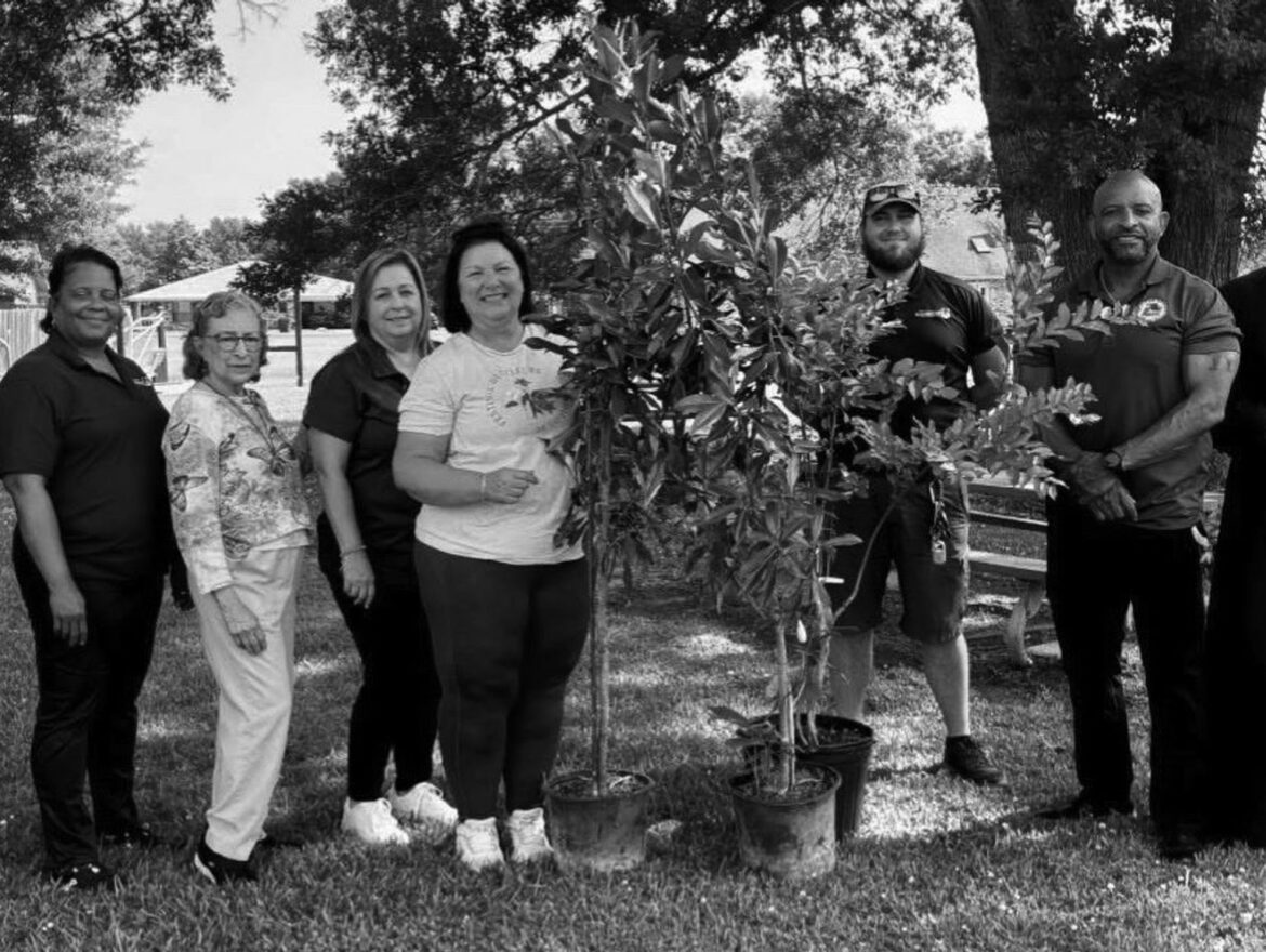 Garden Club celebrates Arbor Day Garden Club celebrates Arbor Day